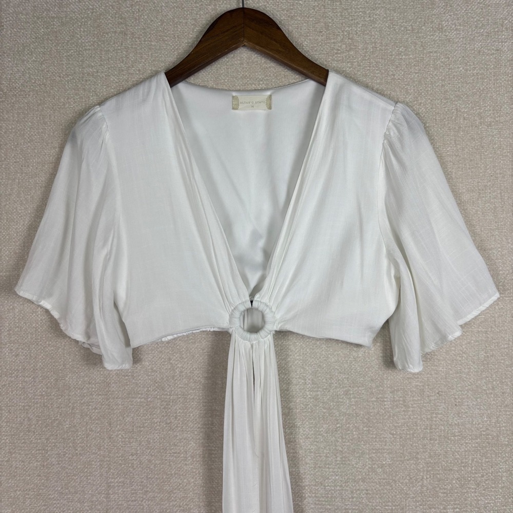 Altar'd State White O-Ring Tie Front Crop Top V-Neck Flutter Sleeve Medium Boho